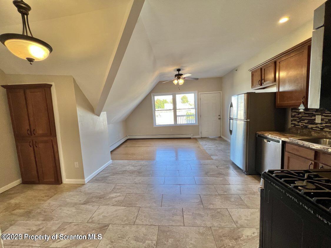 113 Chestnut Street Dunmore, PA 18512 - Photo 6 of 25 20221014210123980964000000-o