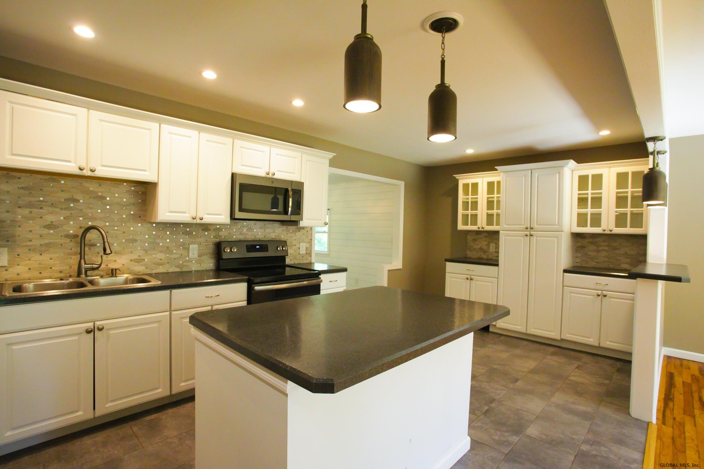343 Middle Grove Road Greenfield, NY 12833 - Photo 12 of 41 Photo 12