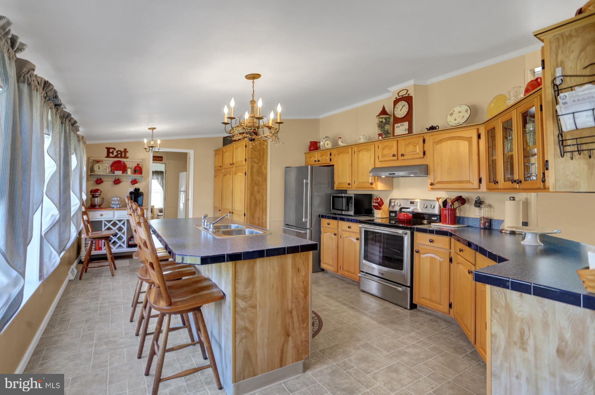 114 Ritz Avenue Reading, PA 19606 - Photo 10 of 32 Gallery Image 10