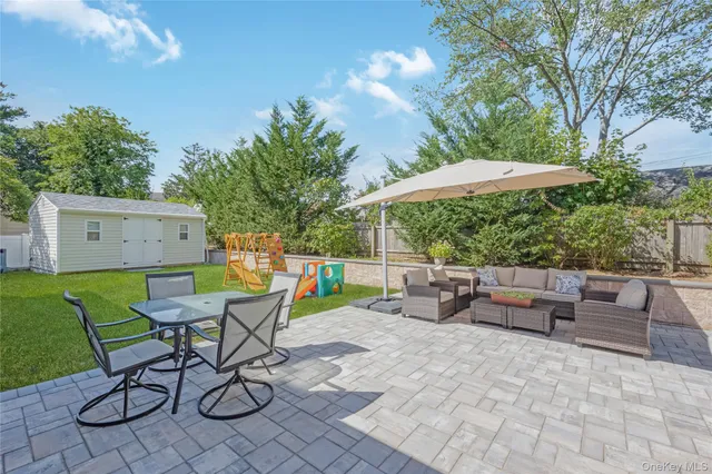 $890,000 | 16 Lynwood Drive, Valley Stream, NY 11580