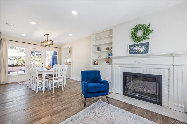 $890,000 | 16 Lynwood Drive, Valley Stream, NY 11580