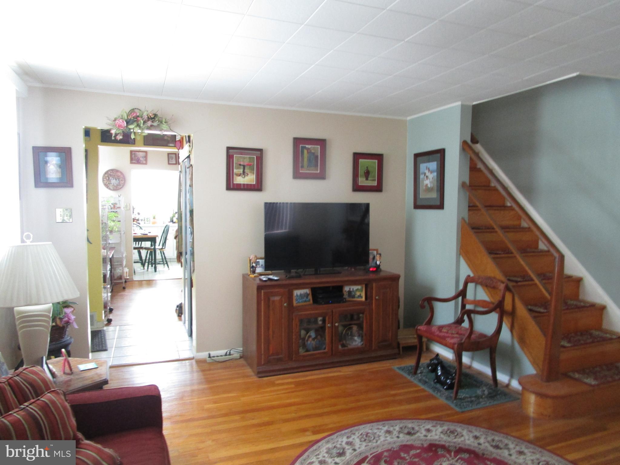 11914 Stevens Road Philadelphia, PA 19116 - Photo 12 of 37 Living Room