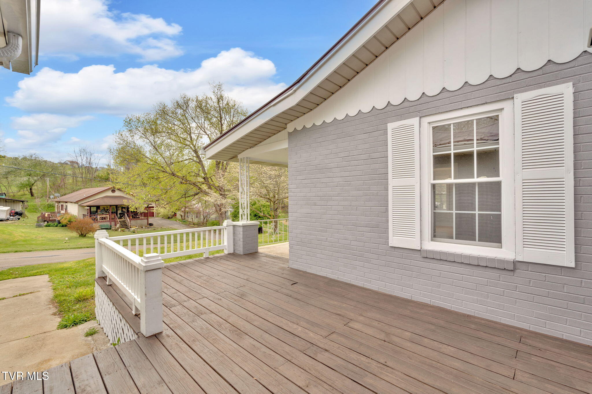 460 Piercetown Road Butler, TN 37640 - Photo 4 of 37 20-web-or-mls-JH 20250417-121