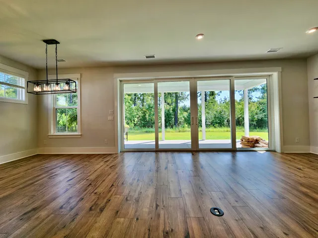 $4,650 | 137 Falaise Street, Charleston, SC 29492