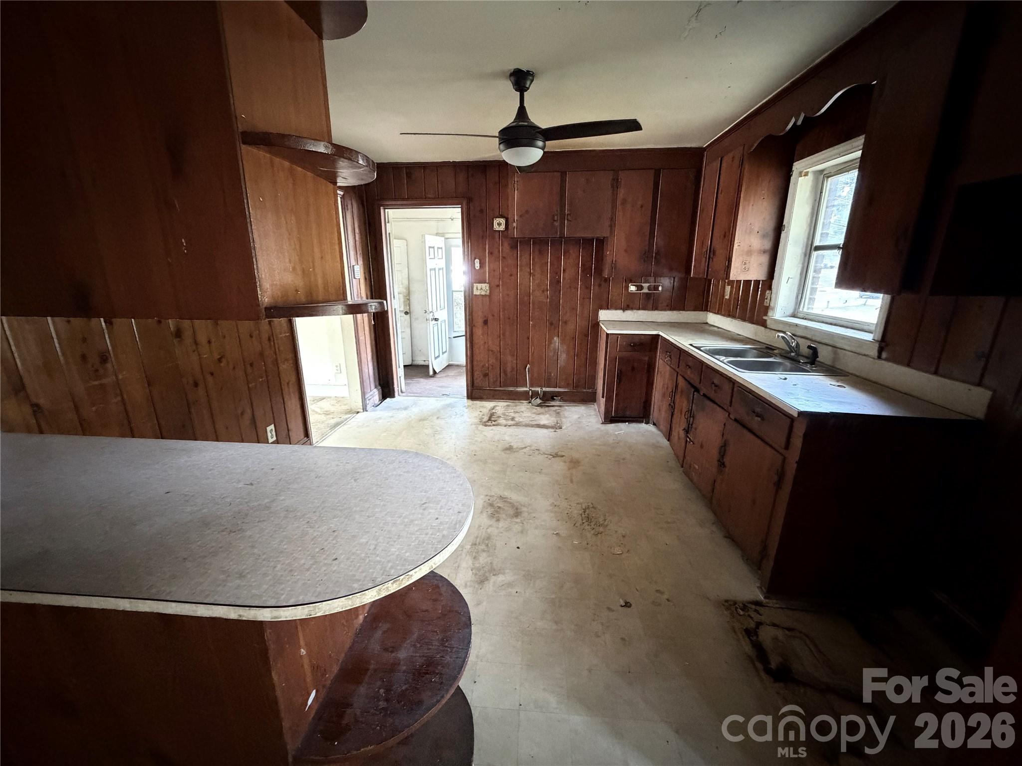 1201 Clanton Road Charlotte, NC 28217 - Photo 10 of 23