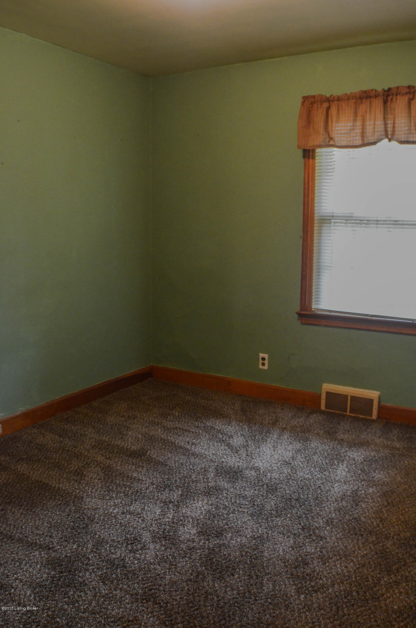 2709 Ralph Avenue Louisville, KY 40216 - Photo 10 of 21 bedroom1