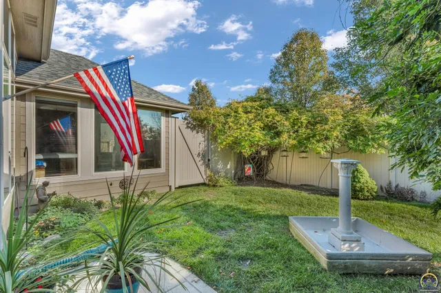 $494,900 | 2240 Southwest Millers Glen Drive, Topeka, KS 66614