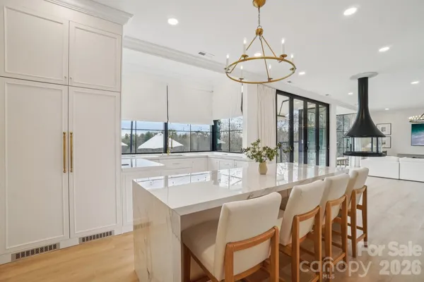 $1,899,900 | 107 Lee Lane, Mars Hill, NC 28754