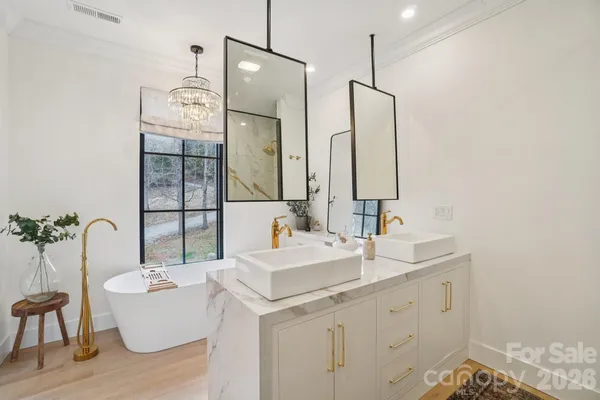 $1,899,900 | 107 Lee Lane, Mars Hill, NC 28754