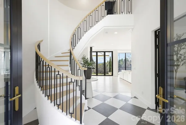 $1,899,900 | 107 Lee Lane, Mars Hill, NC 28754