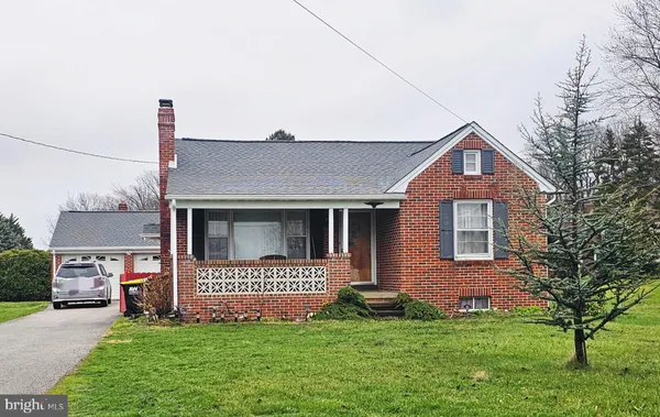$259,900 | 2208 Grandview Road, Hanover, PA 17331