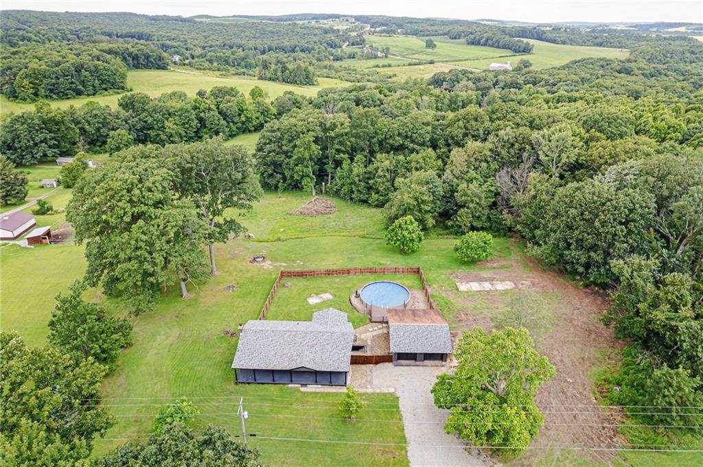 812 Buchanan Road White, PA 15490 - Photo 34 of 35 an aerial view of a house with a yard
