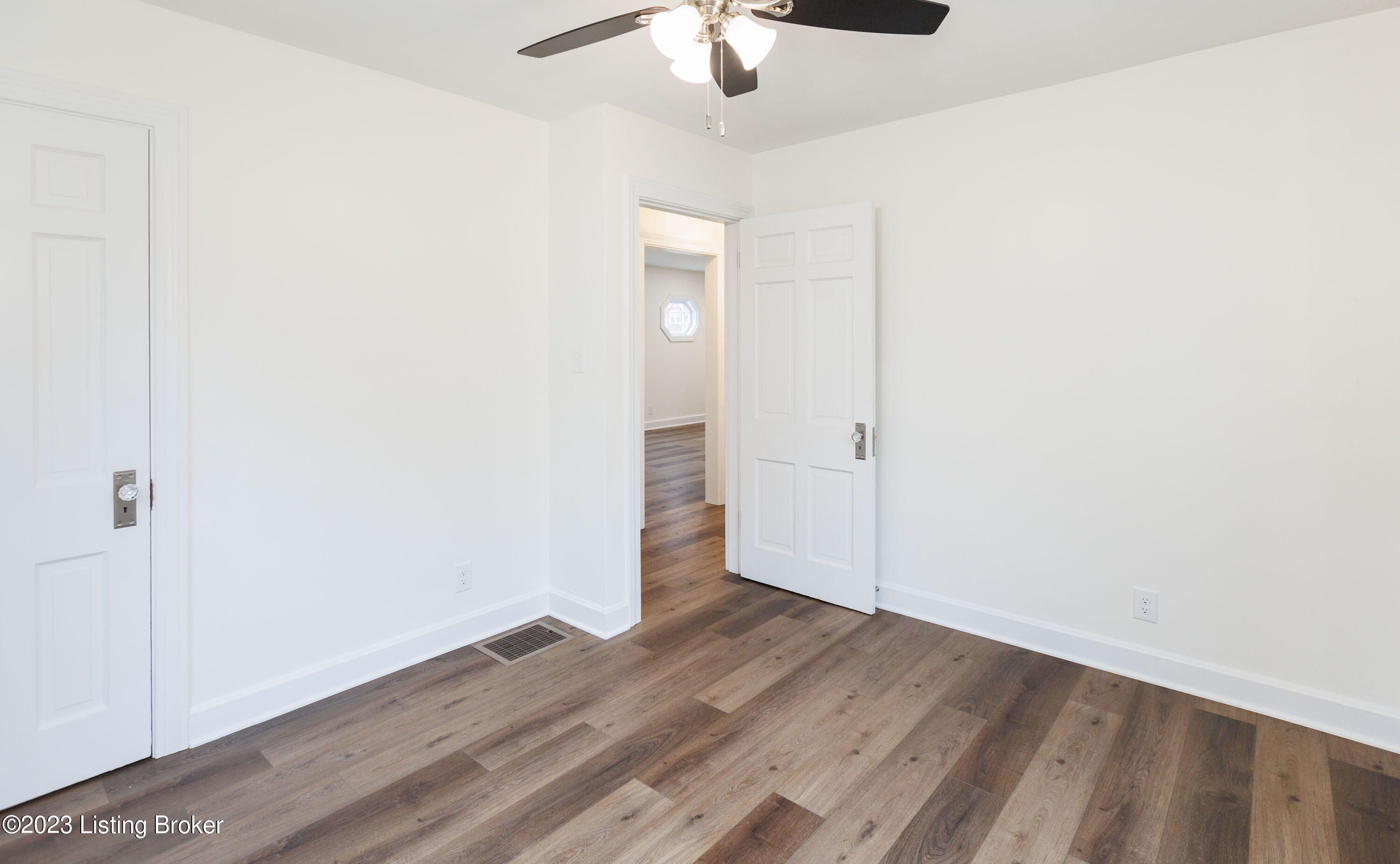 4303 Churchill Road Louisville, KY 40207 - Photo 18 of 44 029