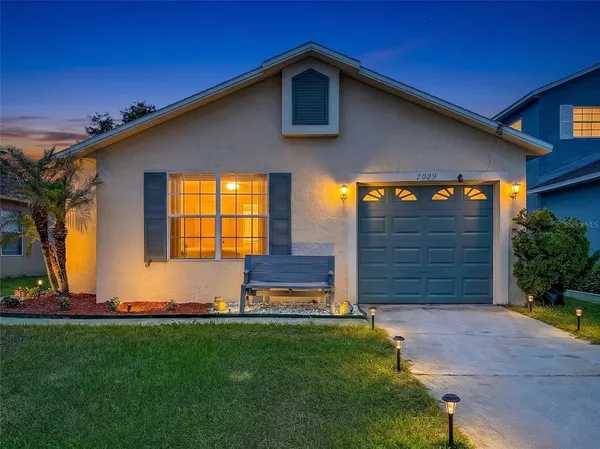 $325,900 | 2029 Tropic Bay Court, Orlando, FL 32807