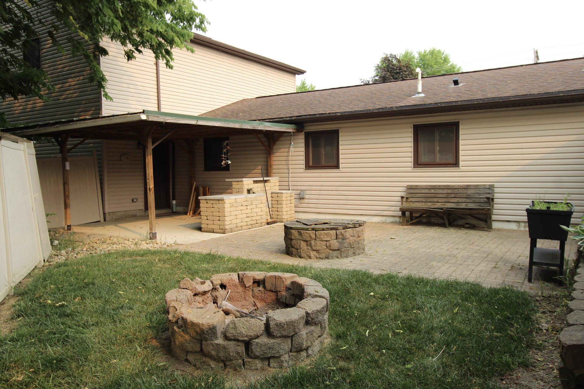 10680 Lancaster-Circleville Road Southwest Amanda, OH 43102 - Photo 32 of 36 Firepit