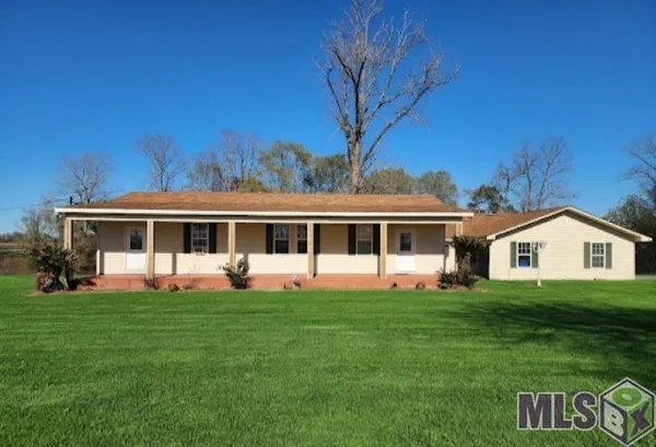 $240,000 | 1602 Valverda Road, Maringouin, LA 70757