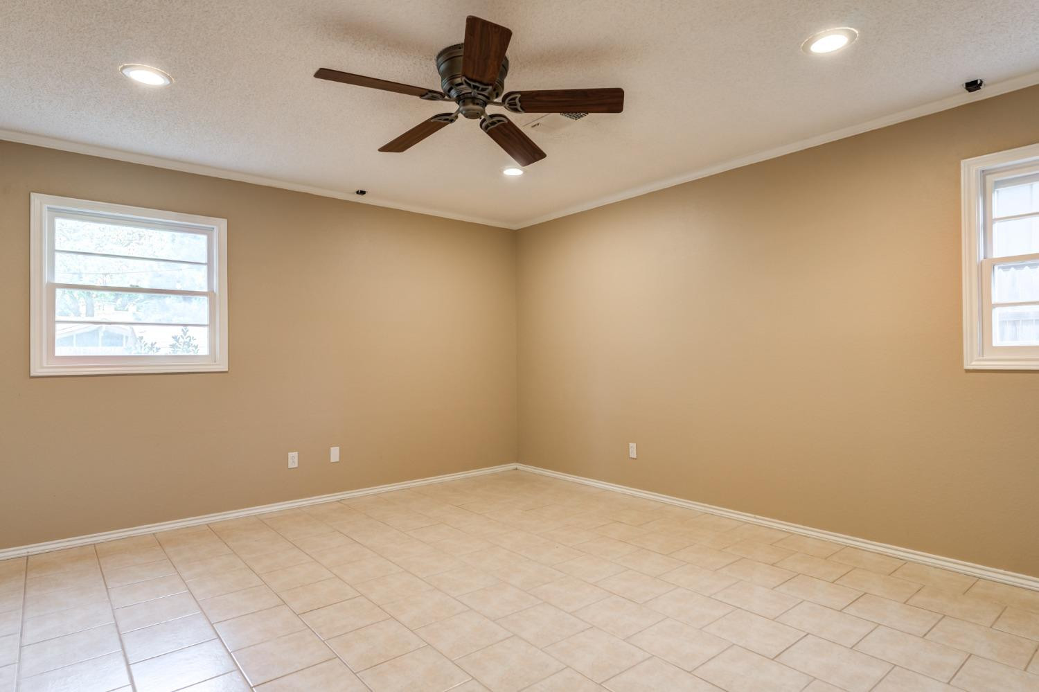 3103 59th Street Lubbock, TX 79413 - Photo 24 of 43 Photo 24