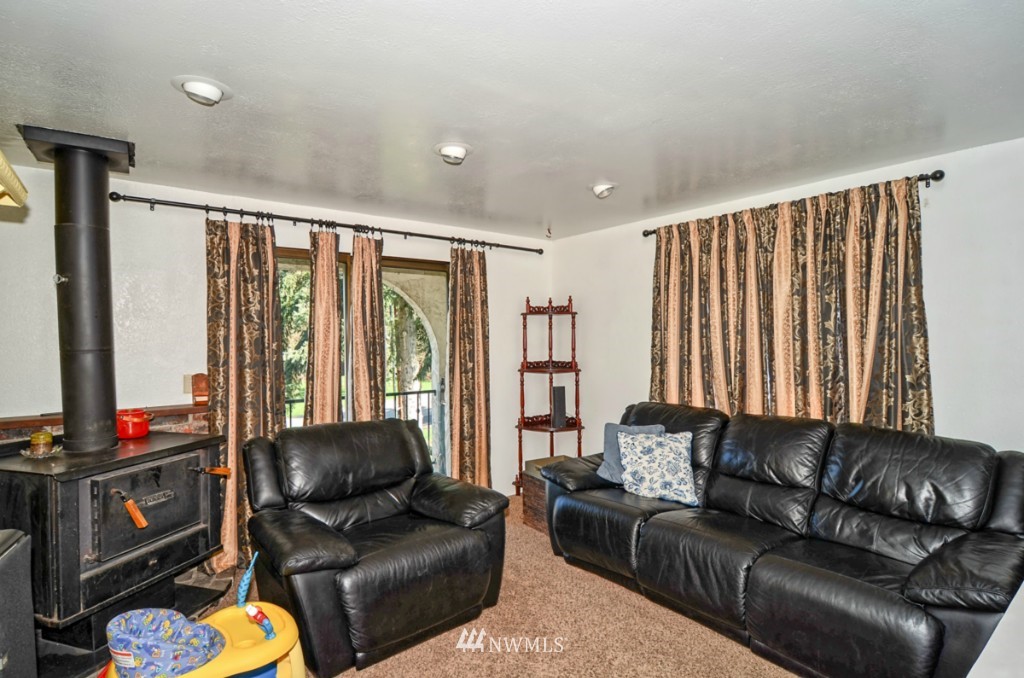 307 South 19th Street Renton, WA 98055 - Photo 12 of 25 Gallery Image 12