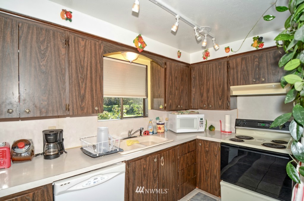 307 South 19th Street Renton, WA 98055 - Photo 9 of 25 Gallery Image 9