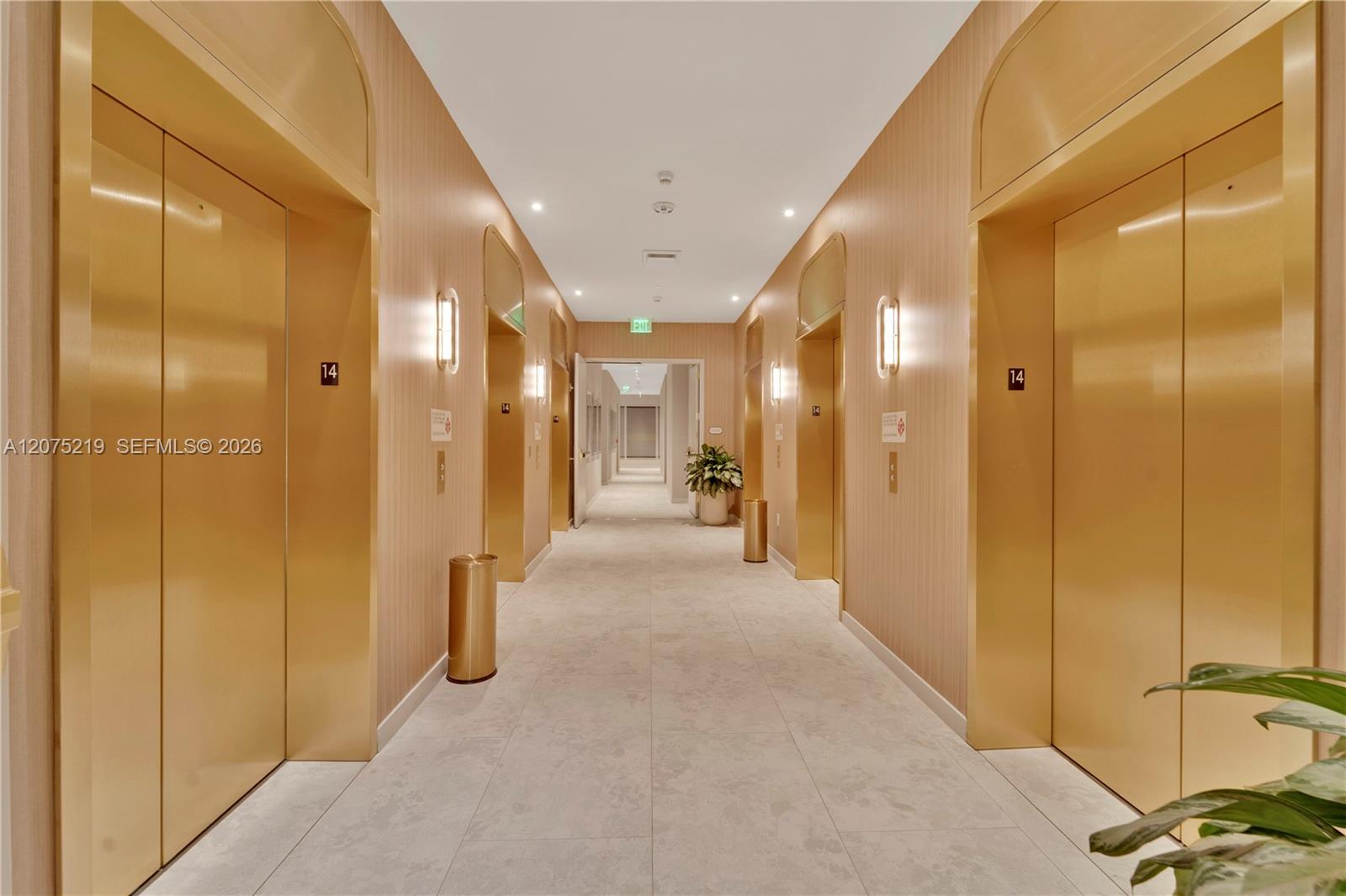 77 Southeast 5th, Unit 2115 Miami, FL 33131 - Photo 3 of 38 Gallery Image 3