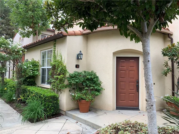 $4,200 | 56 Duet, Irvine, CA 92603