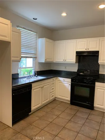 $4,200 | 56 Duet, Irvine, CA 92603