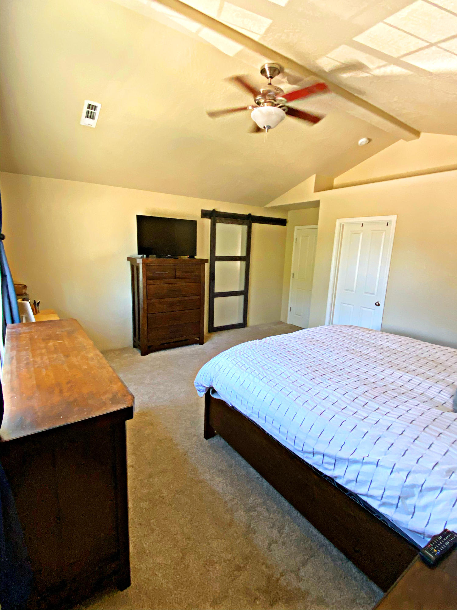 3131 Bursell Road Medford, OR 97502 - Photo 14 of 36 4B968FBE-061B-452C-827A-8C8A7412074E