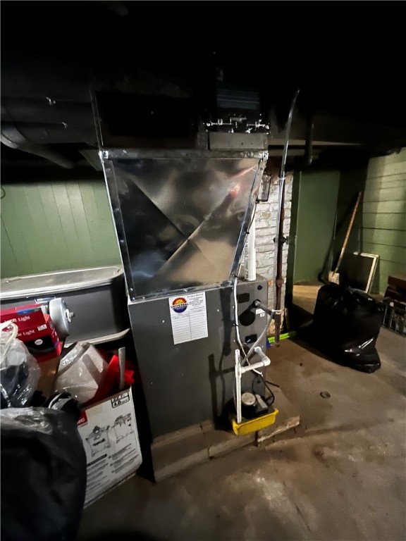 44 Eiffel Place Rochester, NY 14621 - Photo 17 of 19