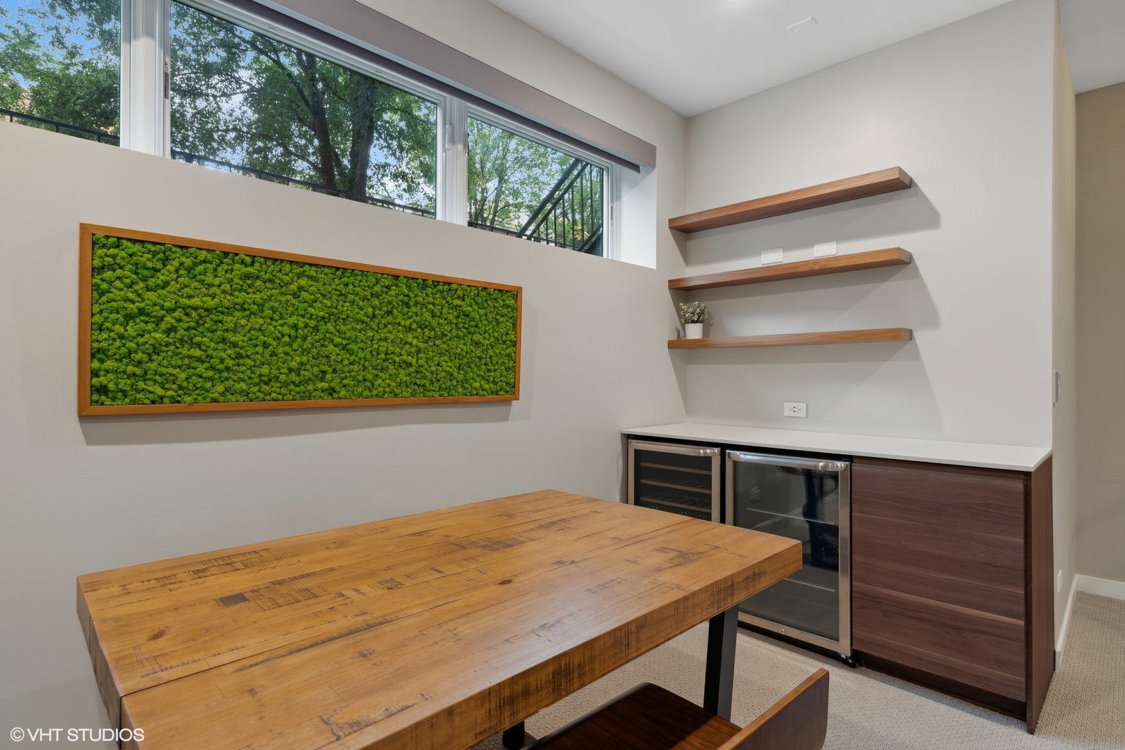 1033 South Racine Avenue, Unit 1S Chicago, IL 60607 - Photo 22 of 29 a bedroom with a bed and a window