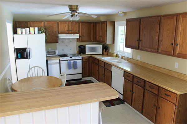33 Muddy Pond Road Sterling, MA 01564 - Photo 10 of 19 Gallery Image 10
