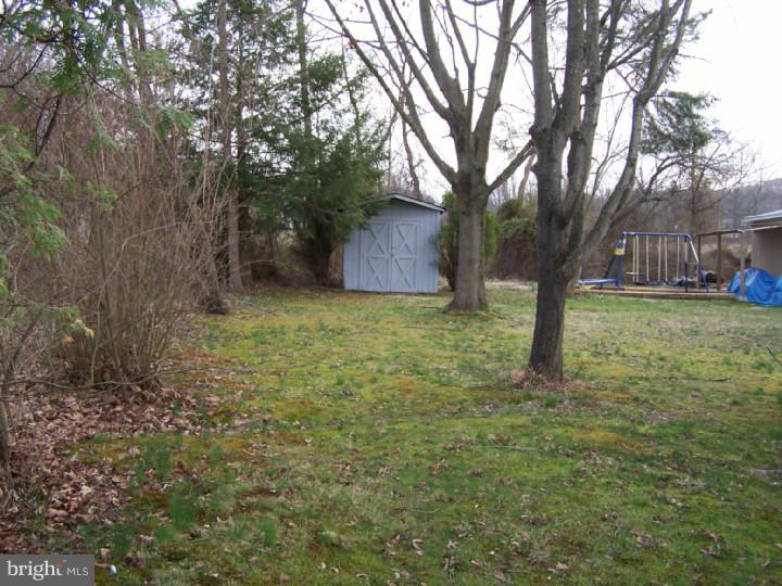 570 North Layfield Road Perkiomenville, PA 18074 - Photo 4 of 18 Gallery Image 4