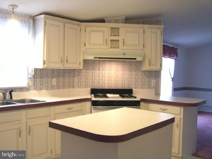 570 North Layfield Road Perkiomenville, PA 18074 - Photo 6 of 18 Gallery Image 6