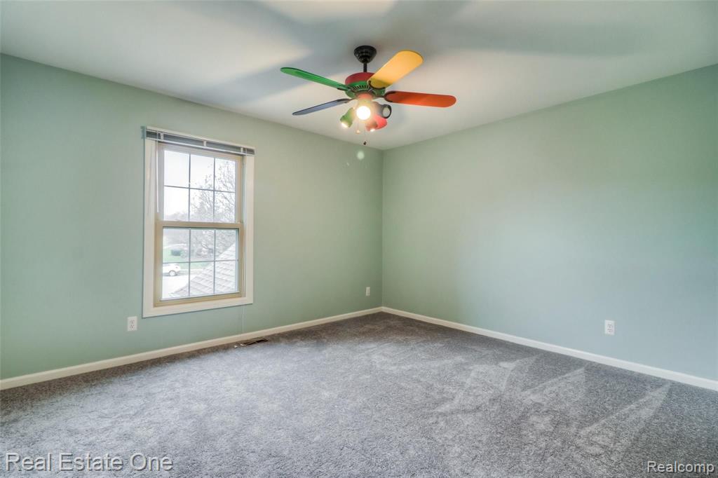 2703 Oak View Court Rochester Hills, MI 48307 - Photo 36 of 53