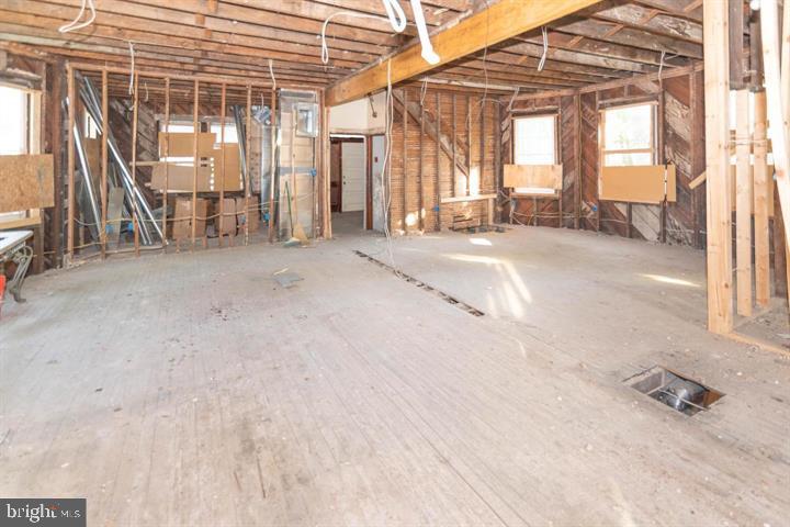 3900 5th Street Baltimore, MD 21225 - Photo 28 of 32 a view of a house with a porch