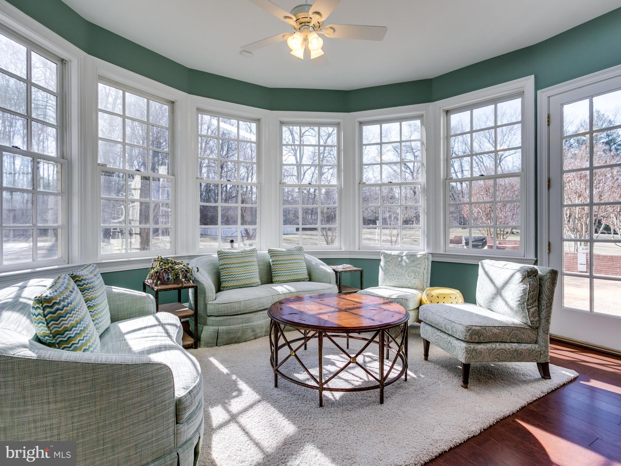 10207 East Hunter Valley Road Vienna, VA 22181 - Photo 9 of 26 SEMI- CIRCULAR MORNING ROOM