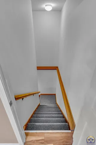 $245,000 | 2393 Southwest Honeysuckle Lane, Topeka, KS 66614