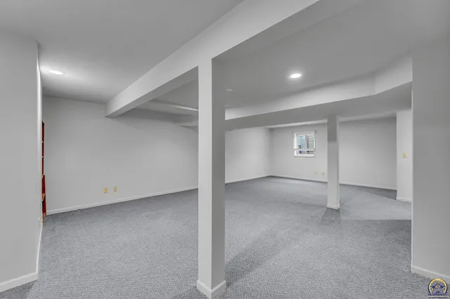 $245,000 | 2393 Southwest Honeysuckle Lane, Topeka, KS 66614