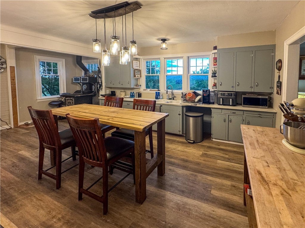 581 Willow Creek Road Red Lodge, MT 59068 - Photo 10 of 50 Gallery Image 10