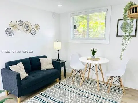 $1,595 | 2612 Southwest 12th Street, Miami, FL 33135