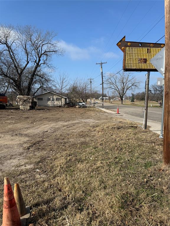 201 West Main Street Wolfe City, TX 75496 - Photo 5 of 14 a view of a outdoor space