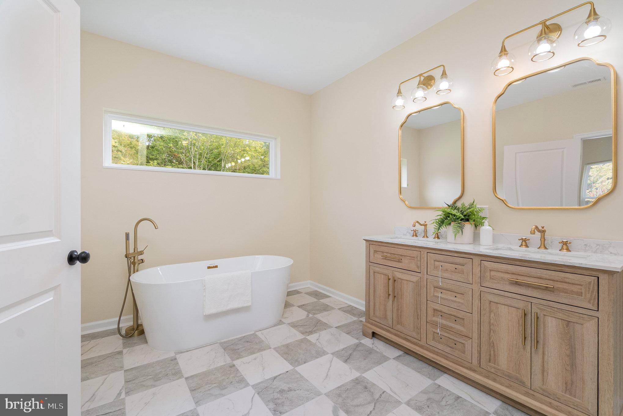 611 Sugar Hill Road Joppa, MD 21085 - Photo 13 of 64 Owners Suite Private Bath