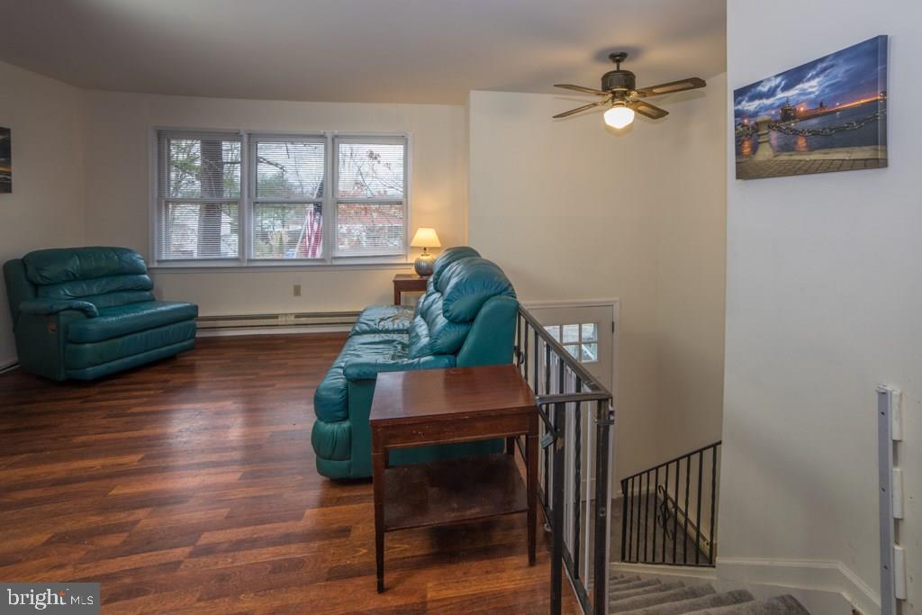 159 Torpedo Road Manahawkin, NJ 08050 - Photo 2 of 15