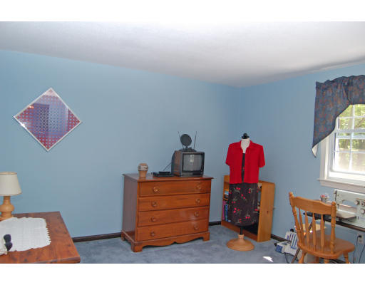 19 Thayer Heights Road Hopkinton, MA 01748 - Photo 20 of 22 Gallery Image 20