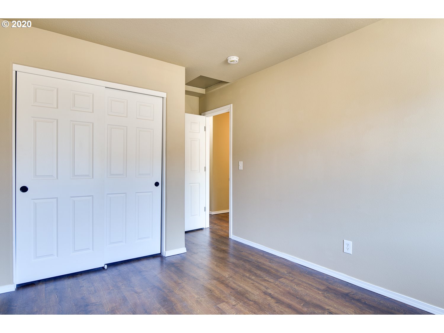4841 Southeast Davis Road Hillsboro, OR 97123 - Photo 15 of 27 Gallery Image 15