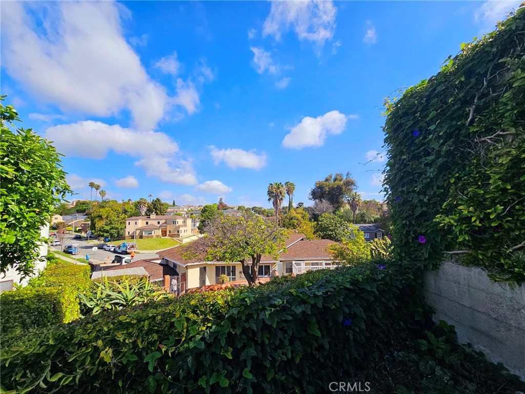 5259 Angeles Vista Boulevard View Park, CA 90043 - Photo 34 of 42 a view of a city