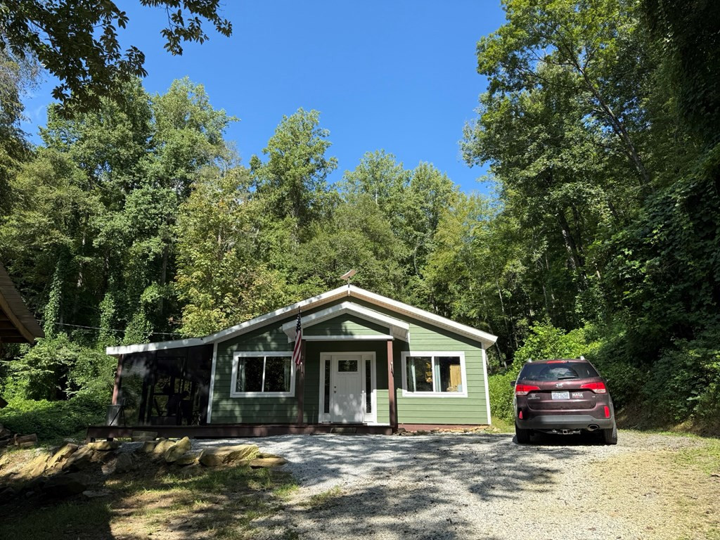 2555 Junaluska Road Andrews, NC 28901 - Photo 22 of 33