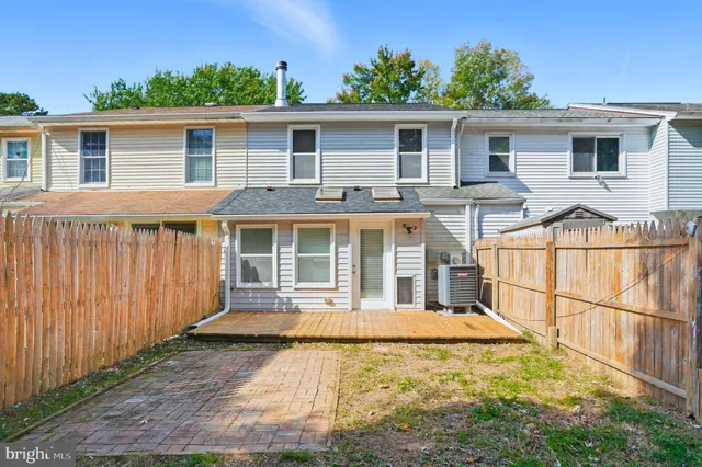 $2,750 | 335 Charred Oak Court, Annapolis, MD 21409