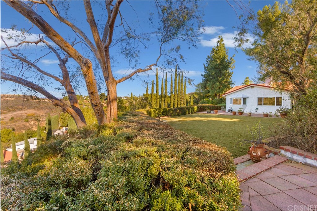 3117 Voltaire Drive Topanga, CA 90290 - Photo 12 of 14