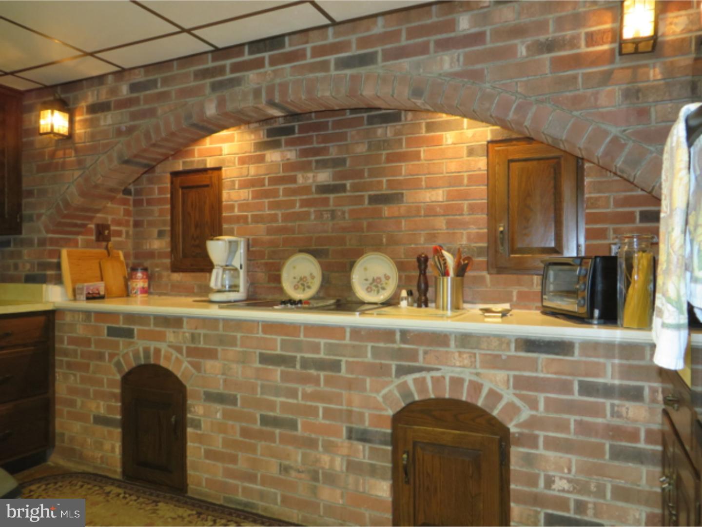 909 Newcomen Road Chester Springs, PA 19425 - Photo 6 of 25 Gallery Image 6