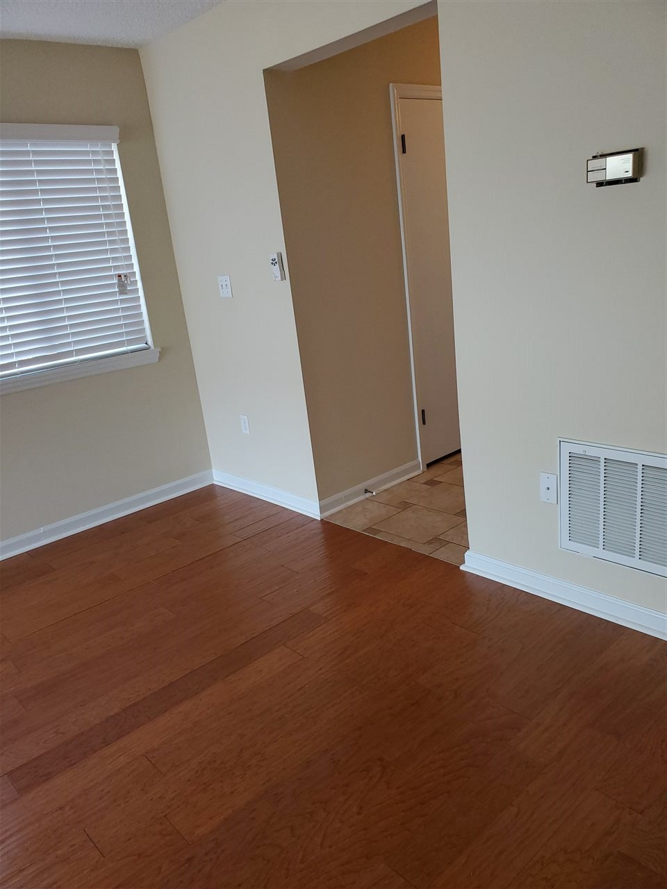5928 Shady Grove Circle Raleigh, NC 27609 - Photo 10 of 30 Living Rm/Dining Room